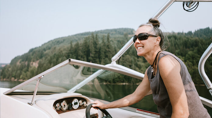 Follow our boating safety tips for drivers and spotters.