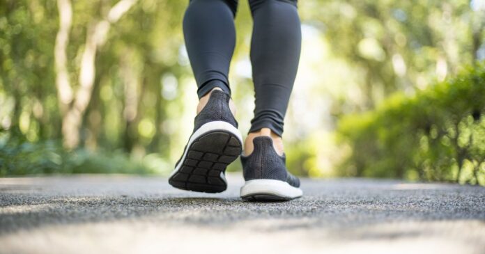 4 Ways To Make Your Daily Walk More Effective