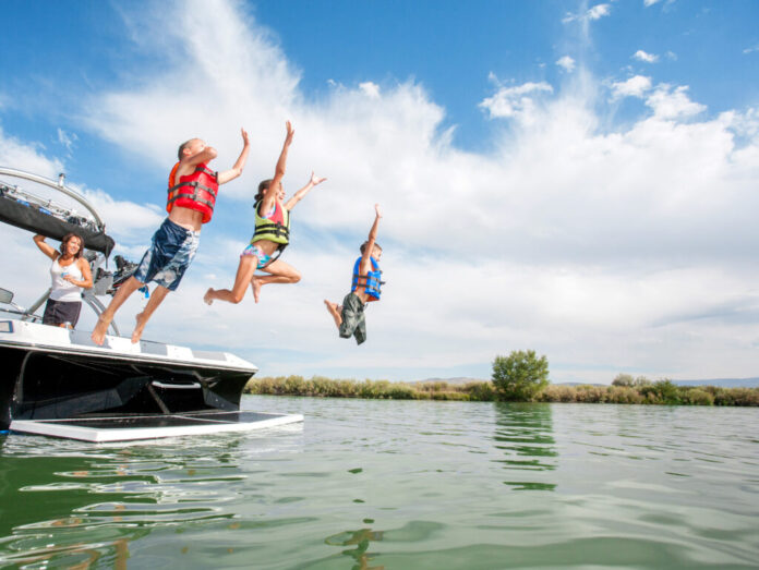 How to pack for a boat ride