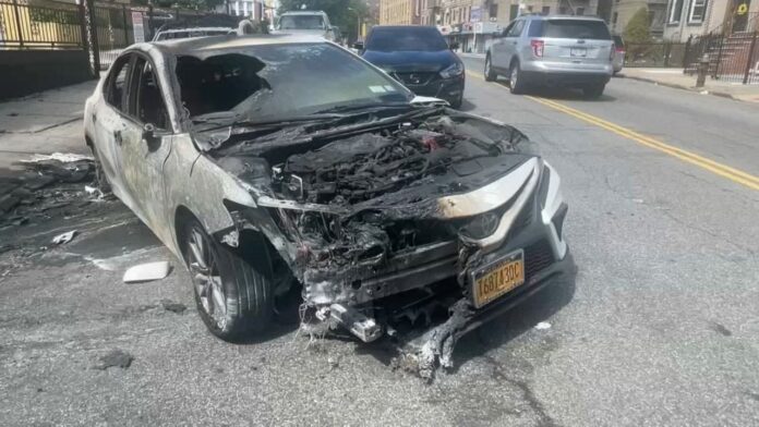 Police search for possible arsonist in multi-car Bronx fire